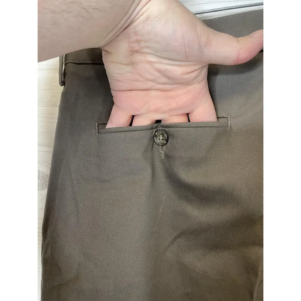 Dockers Pants Mens 40x30 Brown Classic Fit Stretch Chino Wrinkle Free Flat Front